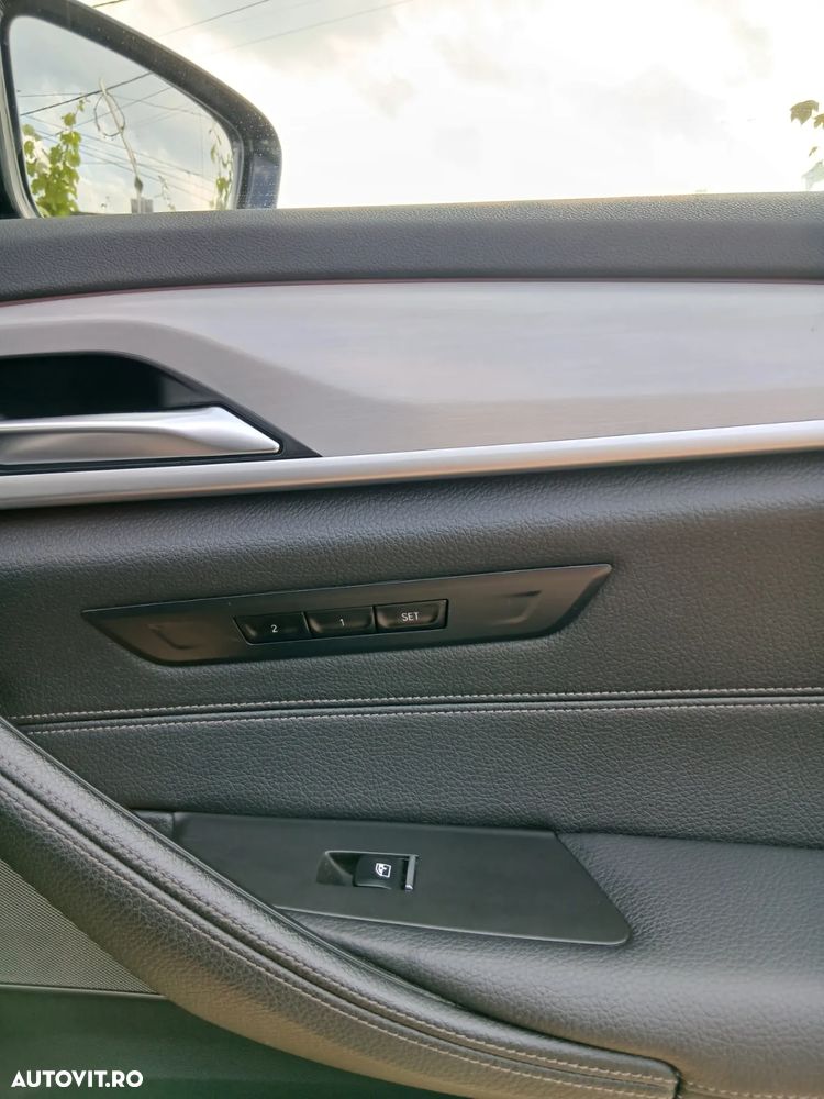 BMW Seria 5 530i Aut. M Sport Edition - 36