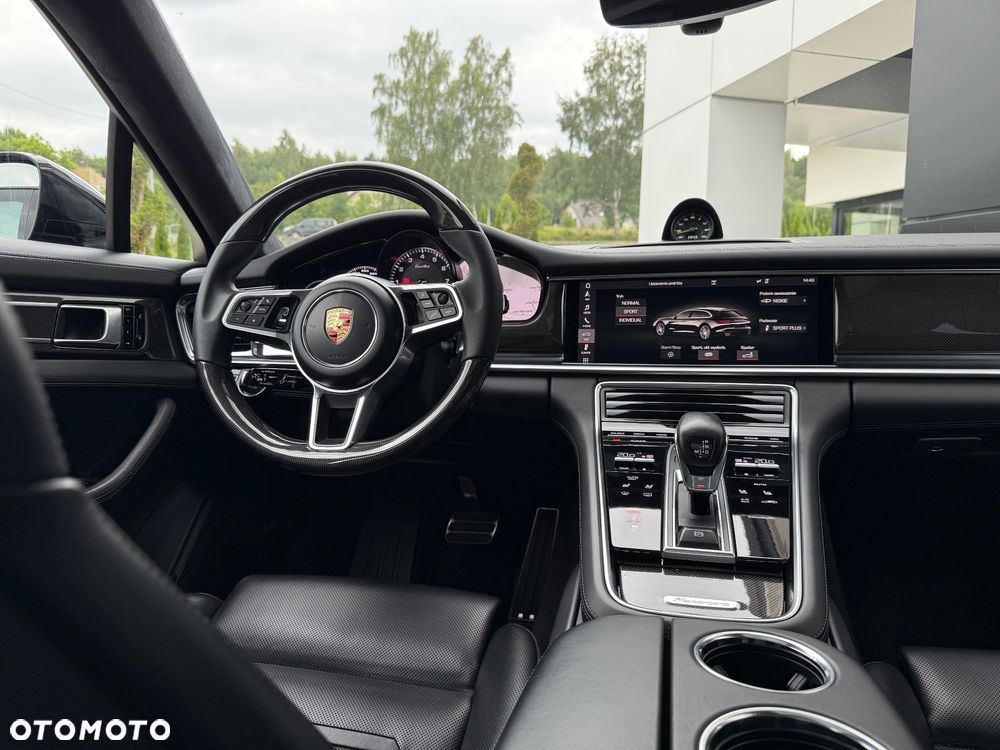 Porsche Panamera Turbo - 28
