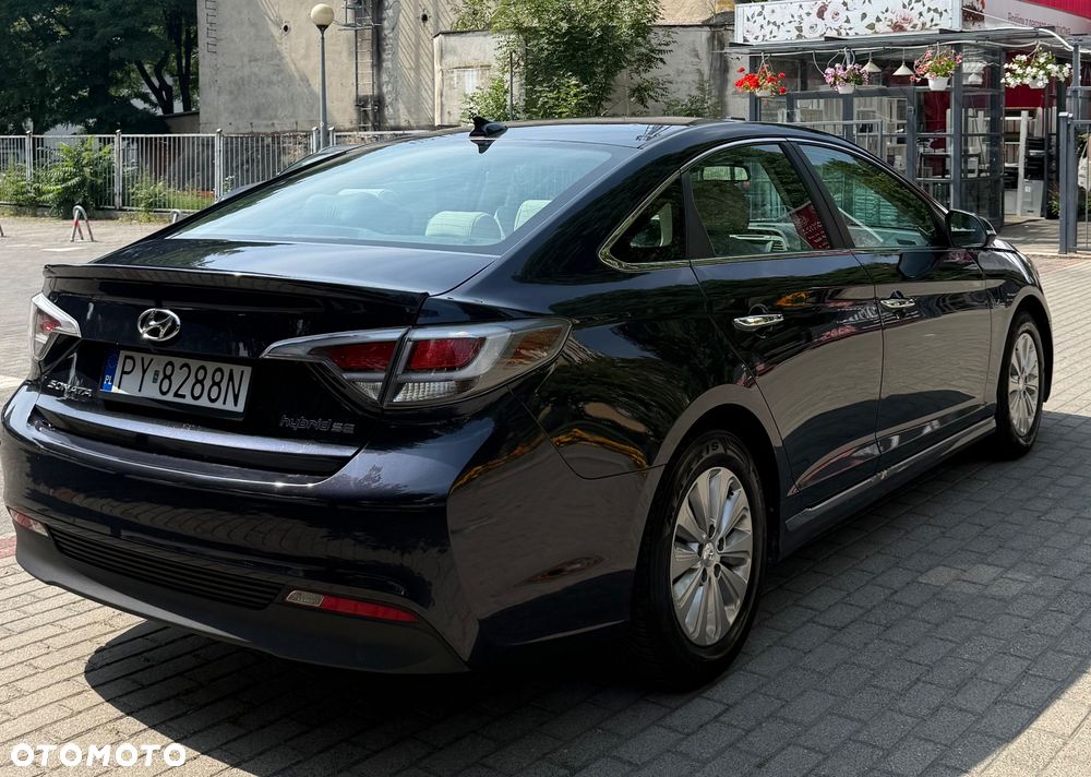Hyundai Sonata - 5