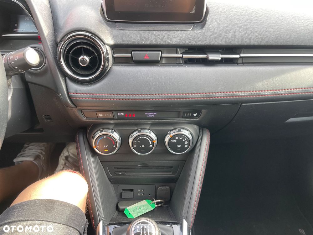 Mazda 2 - 12