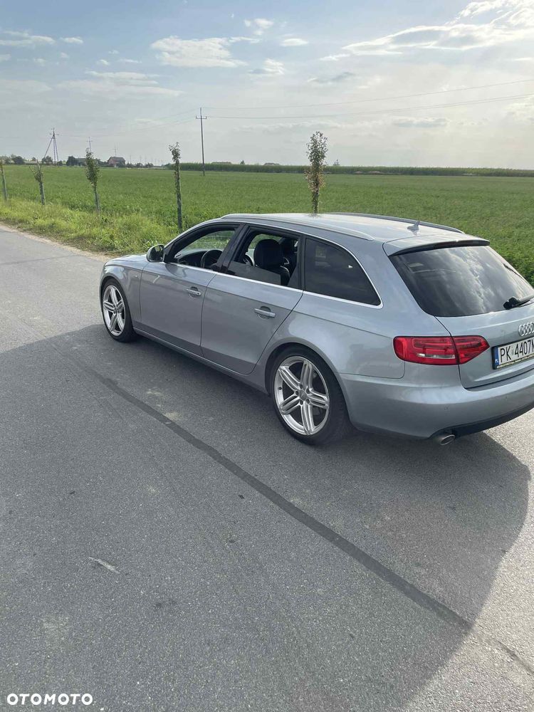 Audi A4 Avant - 4