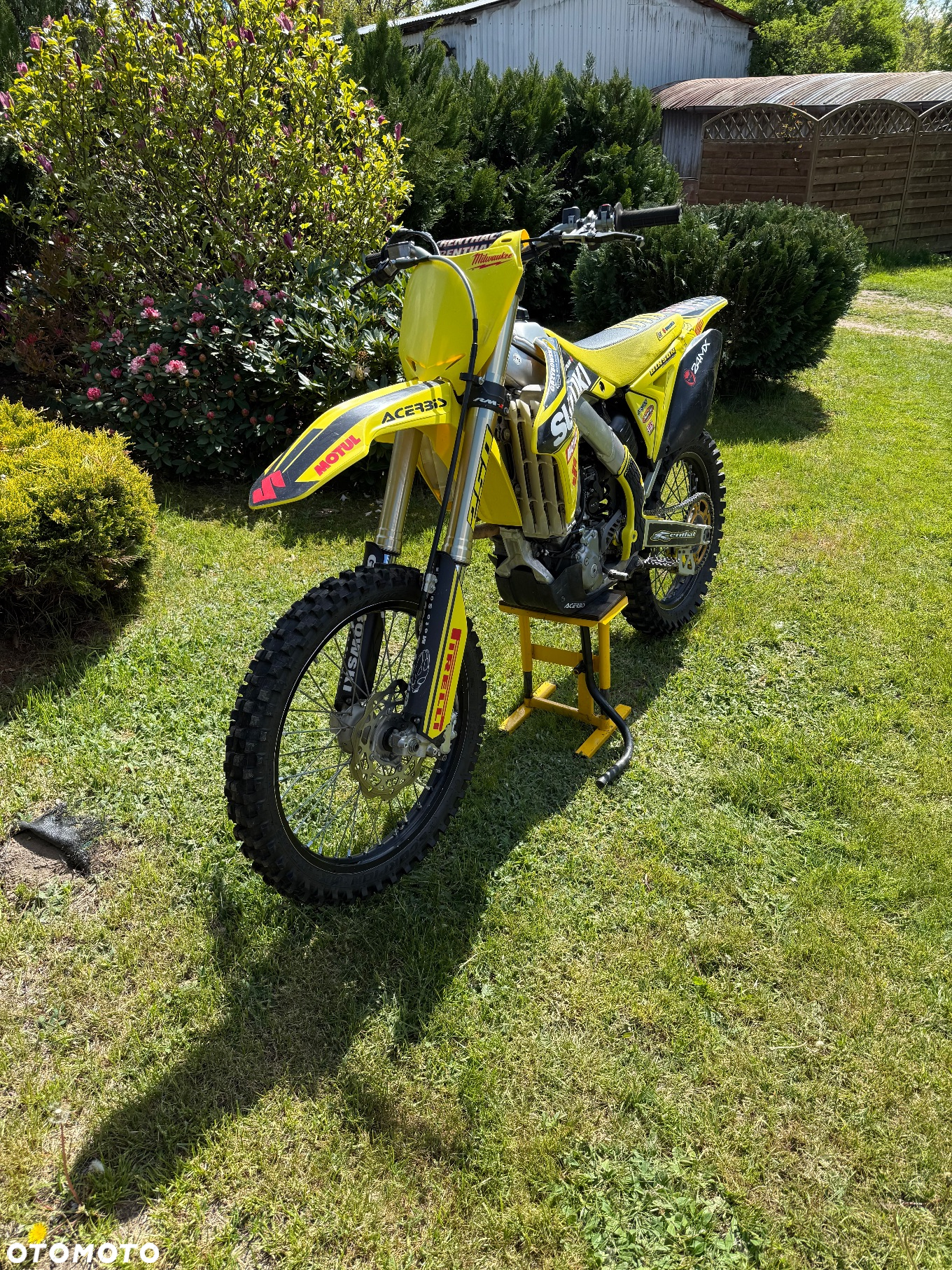 Suzuki RM-Z - 2