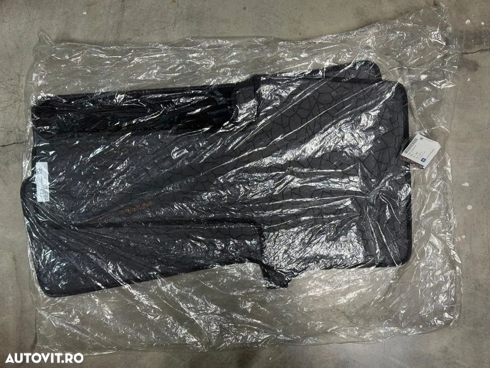 39086747 | Set Covoare OEM | Opel Vivaro B - 1