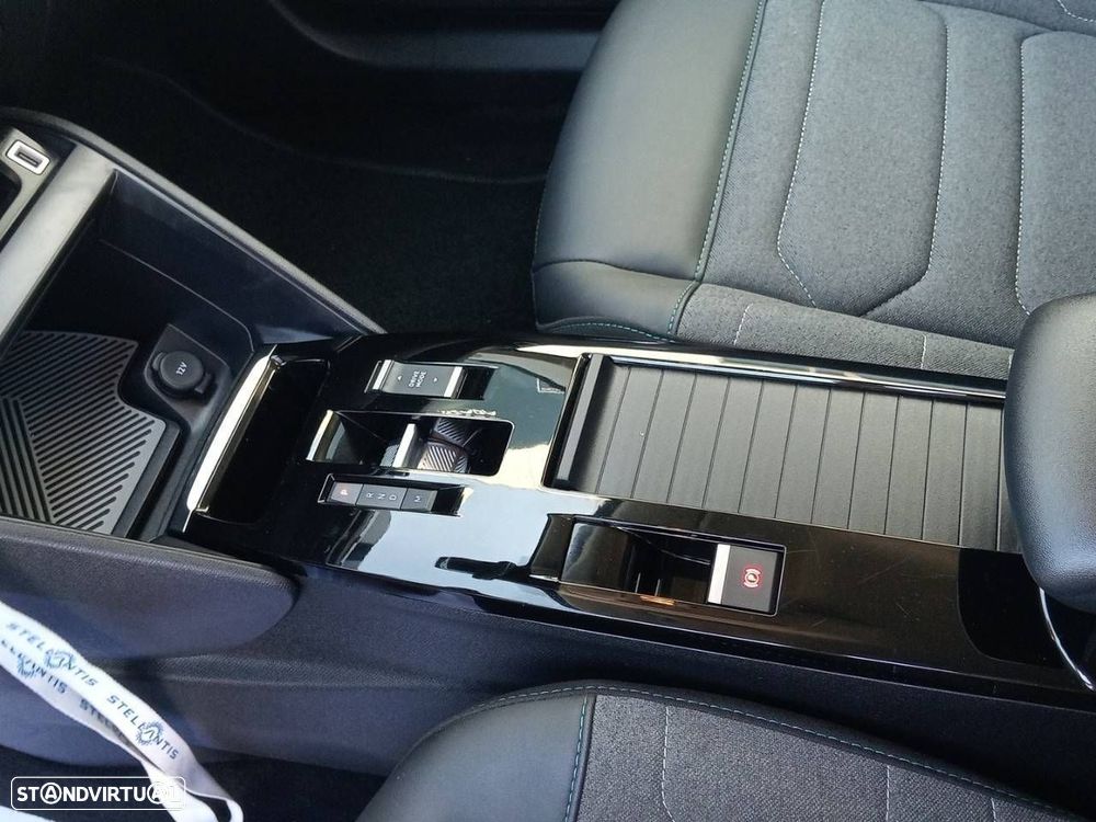 Citroën C4 X 1.2 PureTech Plus EAT8 - 18