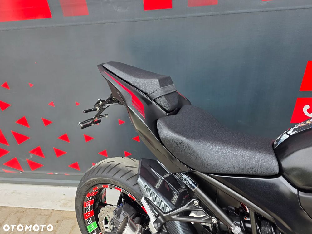 Kawasaki Z 900 - 10