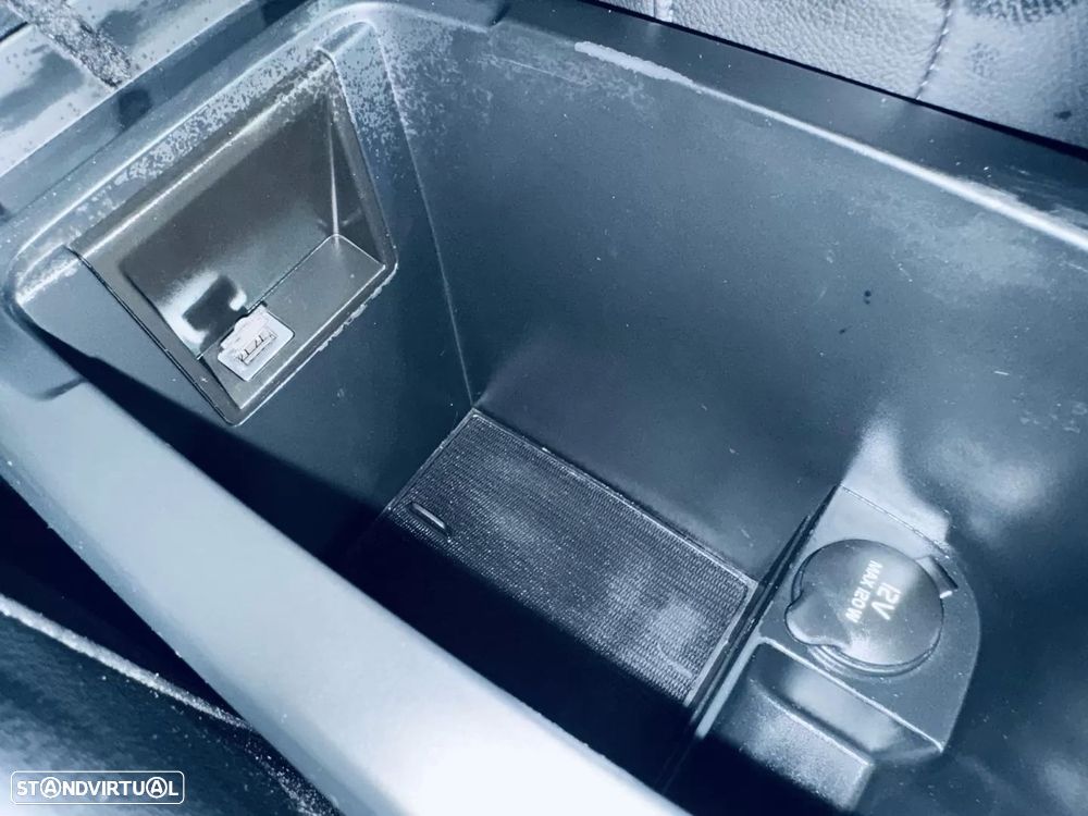 Volvo V40 1.6 D2 Momentum Eco - 19