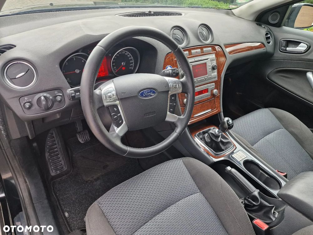 Ford Mondeo - 19
