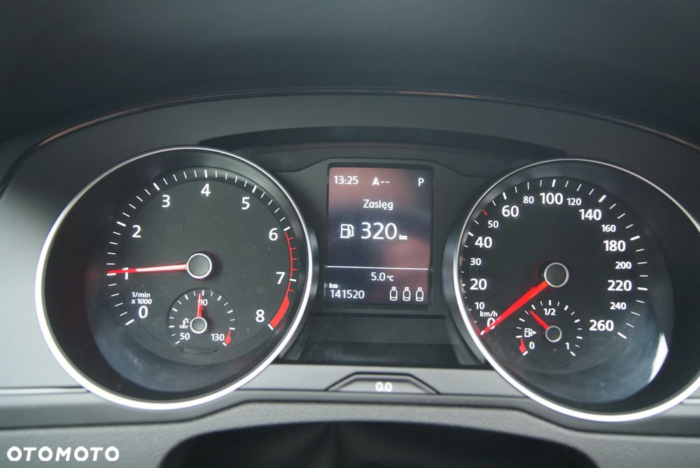 Volkswagen Passat 1.5 TSI EVO Elegance DSG - 18