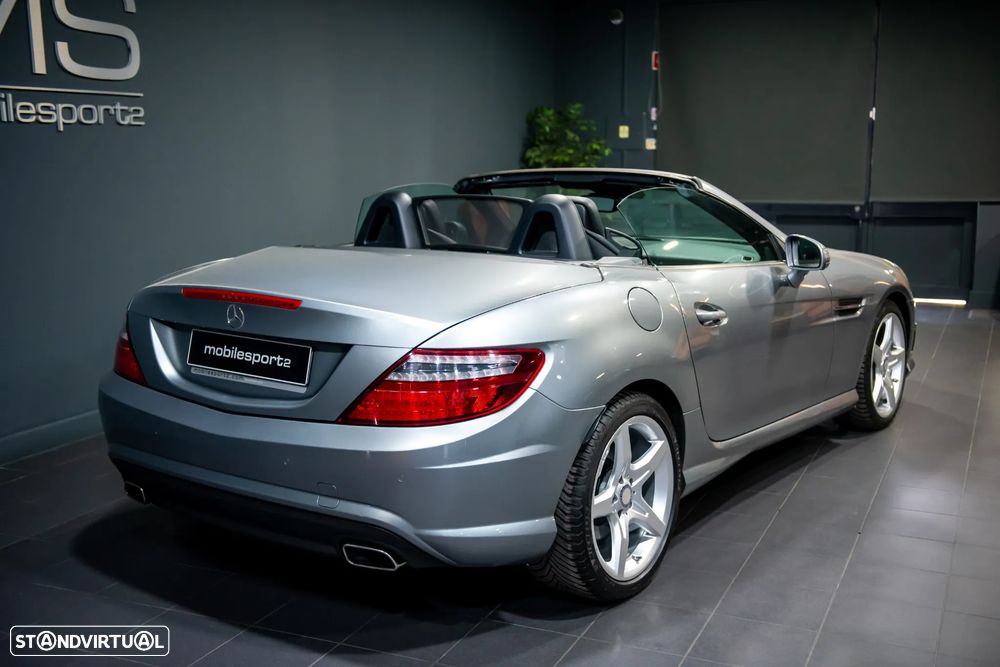 Mercedes-Benz SLK 200 (BlueEFFICIENCY) 7G-TRONIC - 10