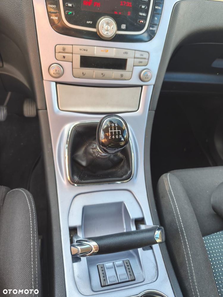 Ford S-Max 2.5 Trend - 15