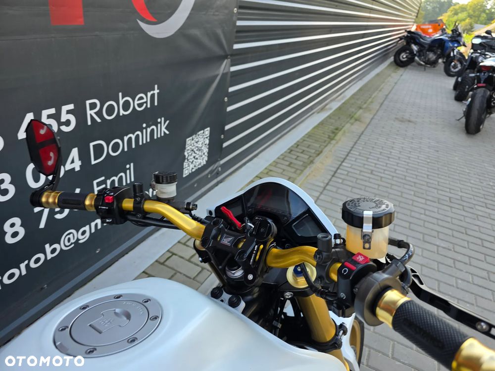 Honda CB - 32