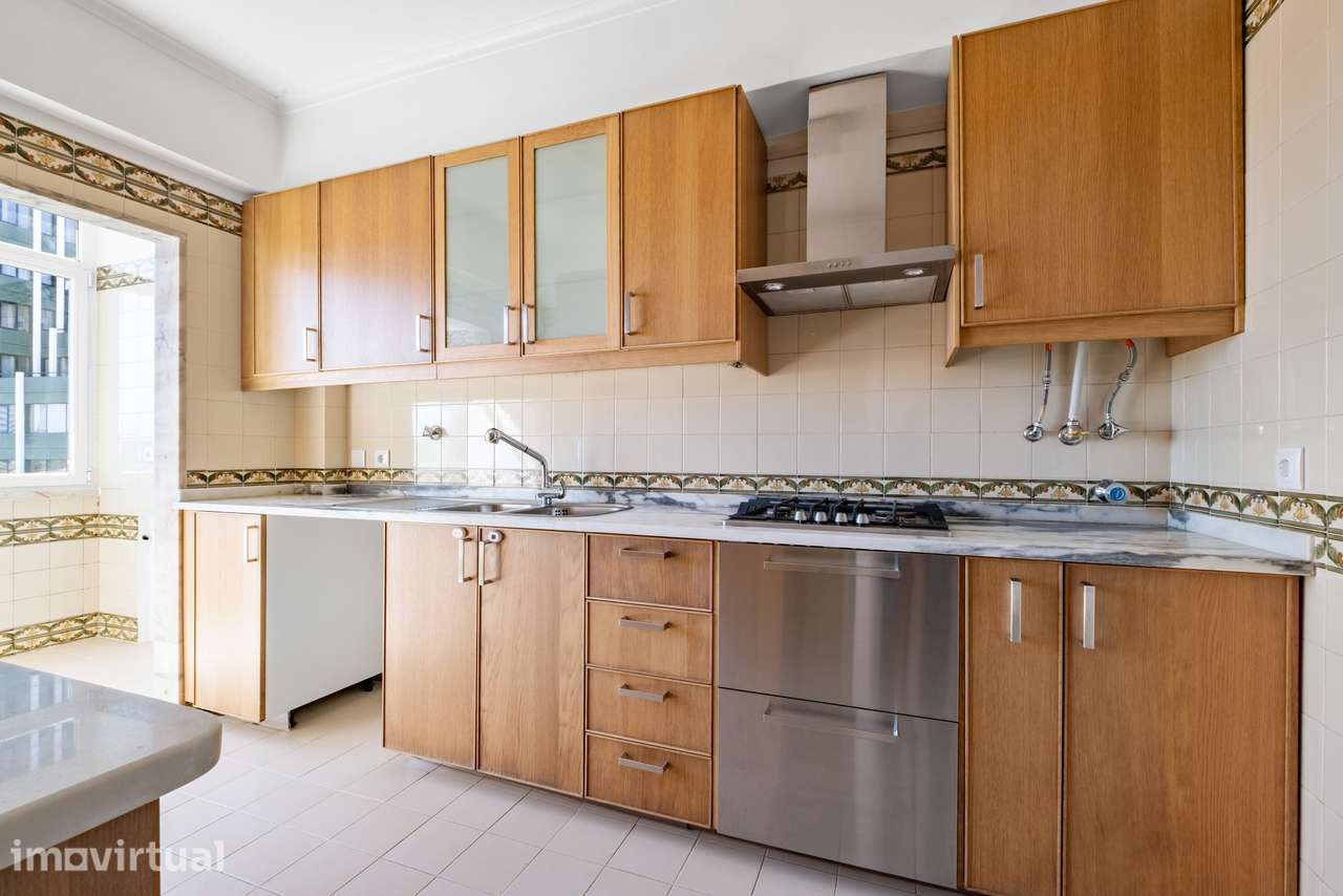Apartamento T3 com garagem, Avenidas Novas, Lisboa - Grande imagem: 3/26