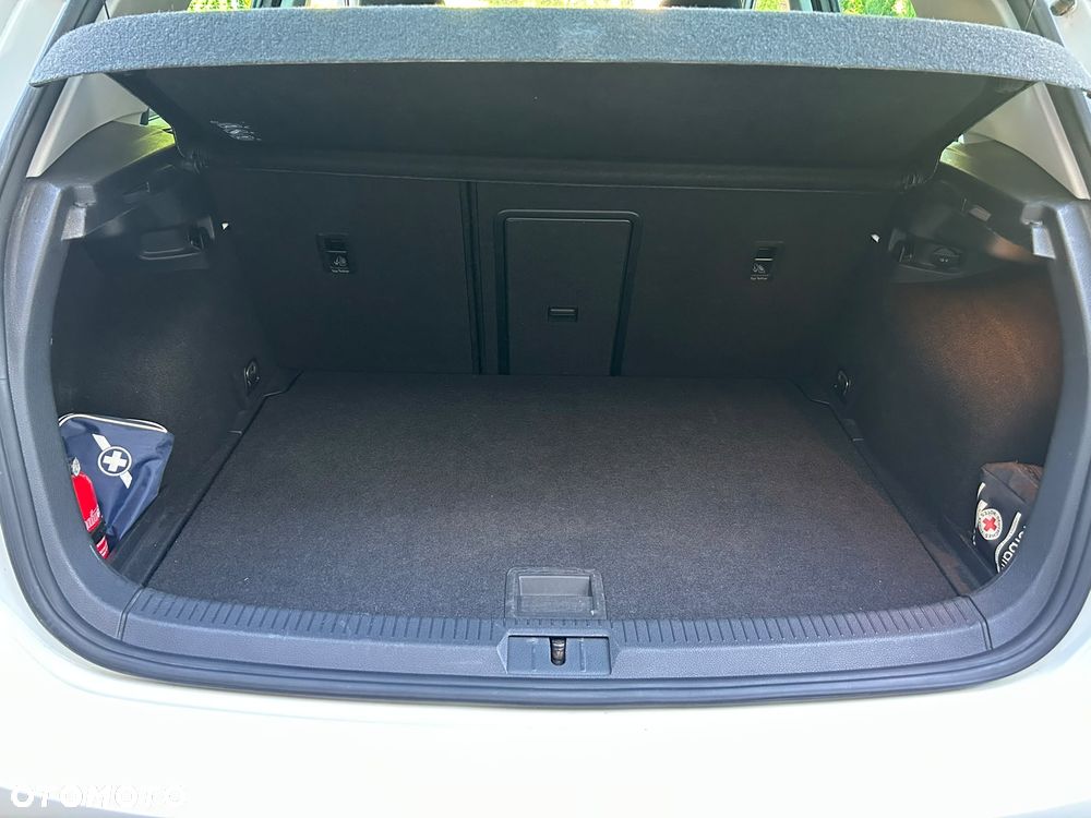 Volkswagen Golf 1.4 TSI BMT Highline - 17