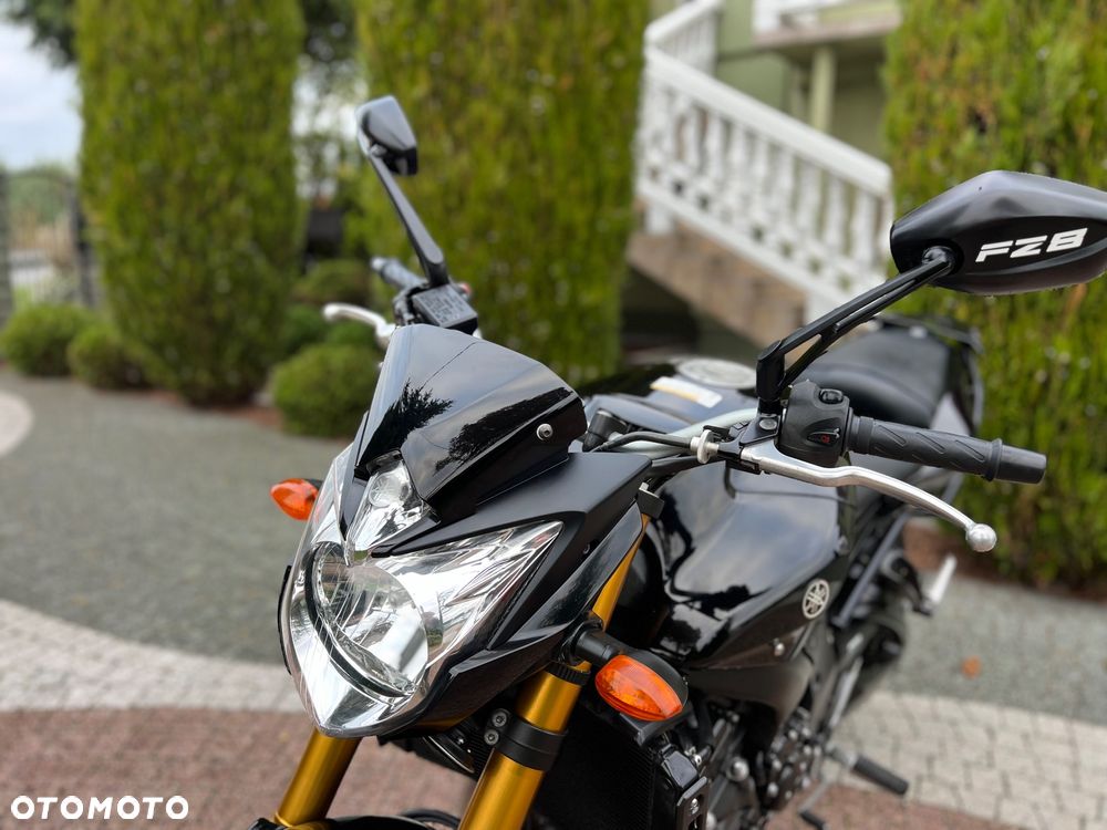 Yamaha FZ8 - 26