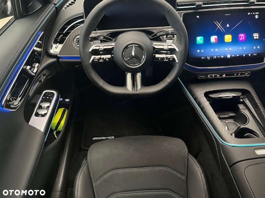 Mercedes-Benz Klasa E 200 mHEV 4-Matic AMG 9G-Tronic - 9