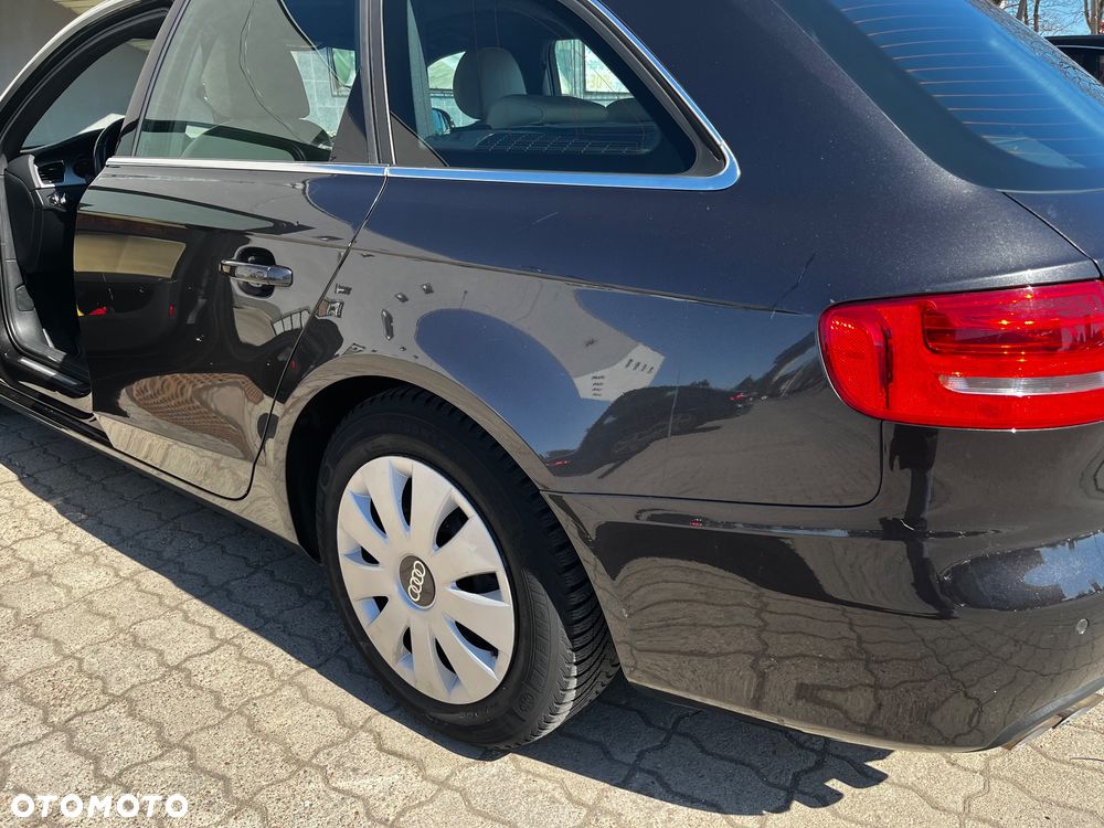 Audi A4 Avant - 4