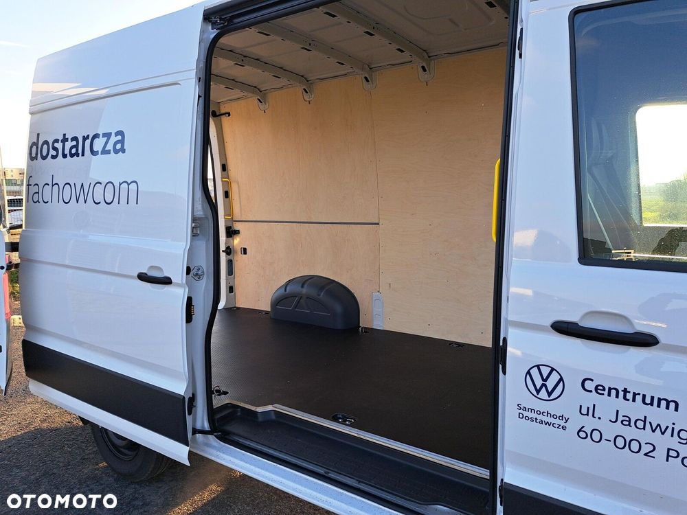 Volkswagen Crafter 35 furgon 177km Automat 3640 - 21