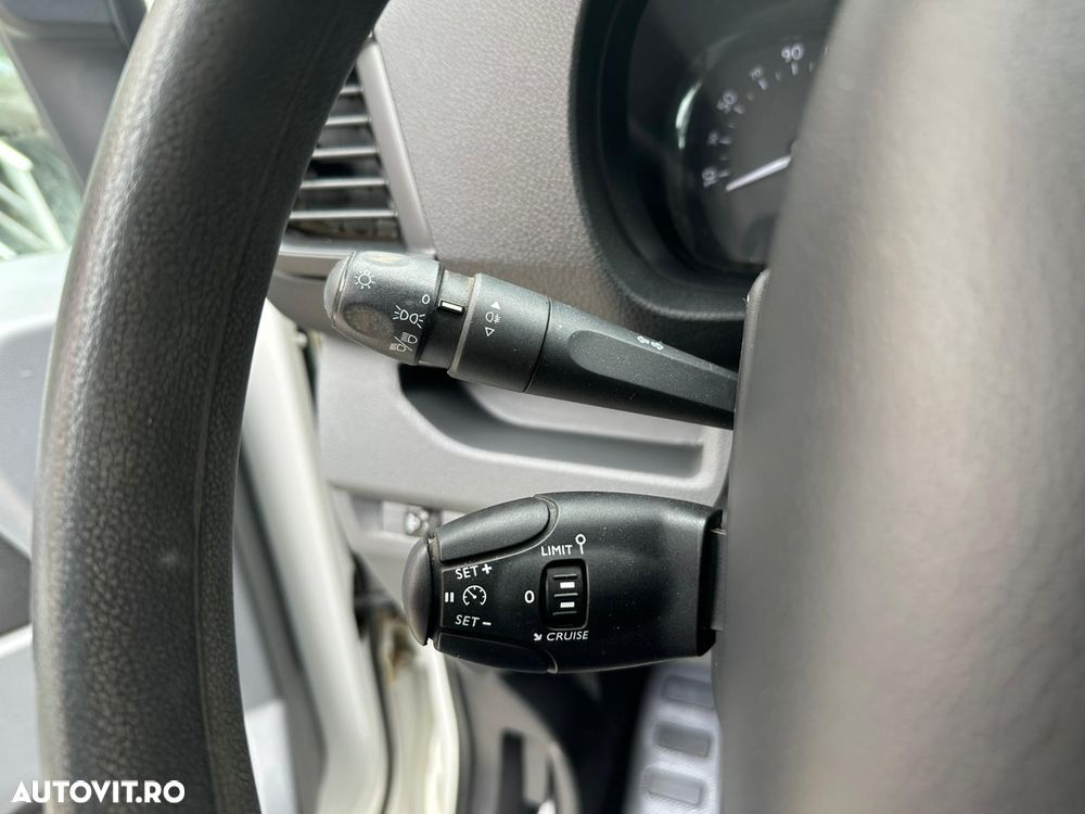 Toyota Proace 1.5 D-4D 120CP 8+1 L2H1 Base+ - 16