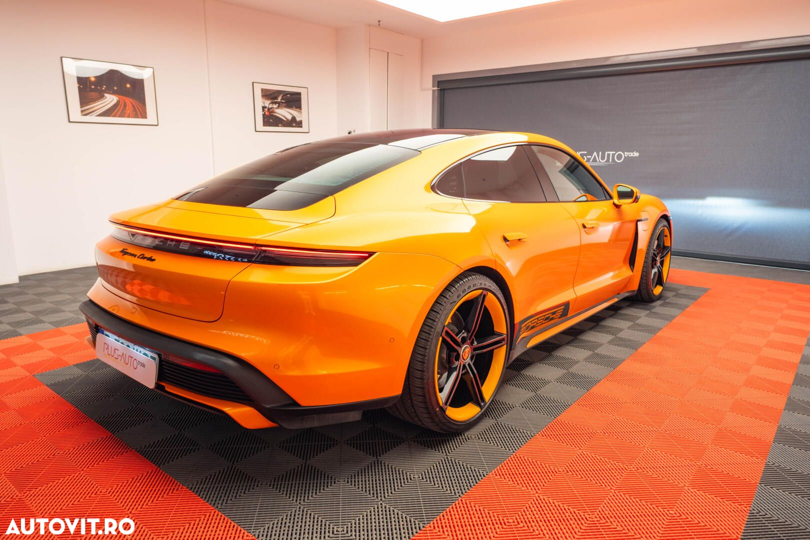 Porsche Taycan - 5