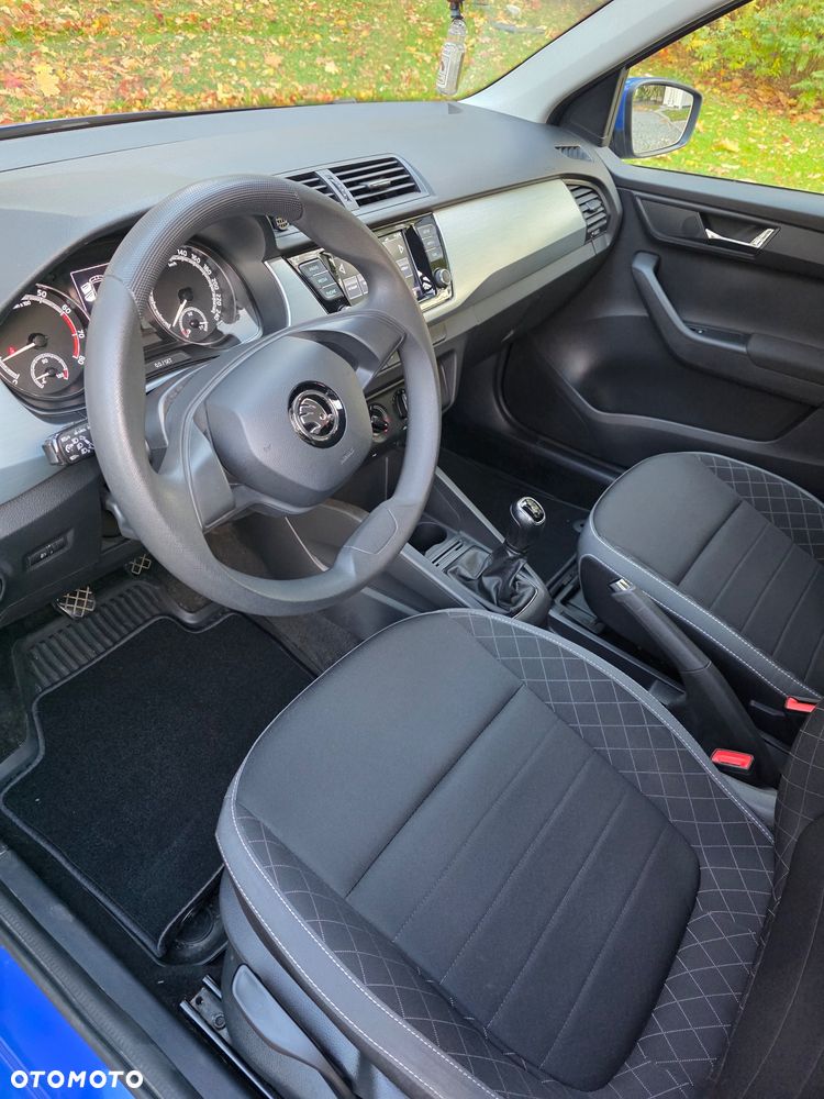 Skoda Fabia - 6