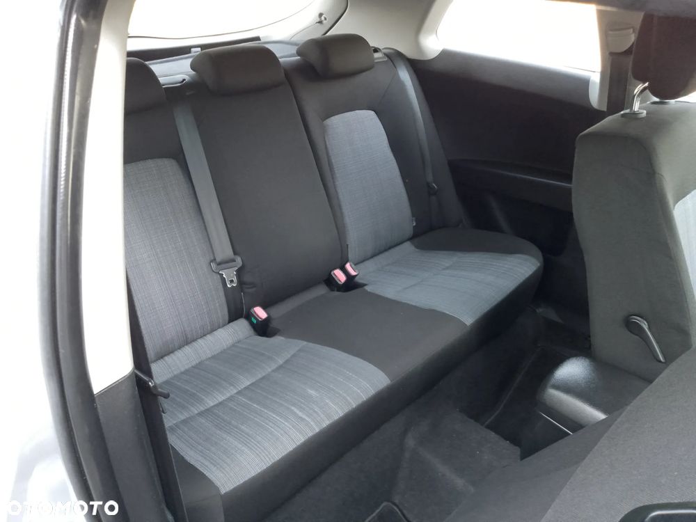Kia Ceed 1.6 CVVT Dream-Team Edition - 9