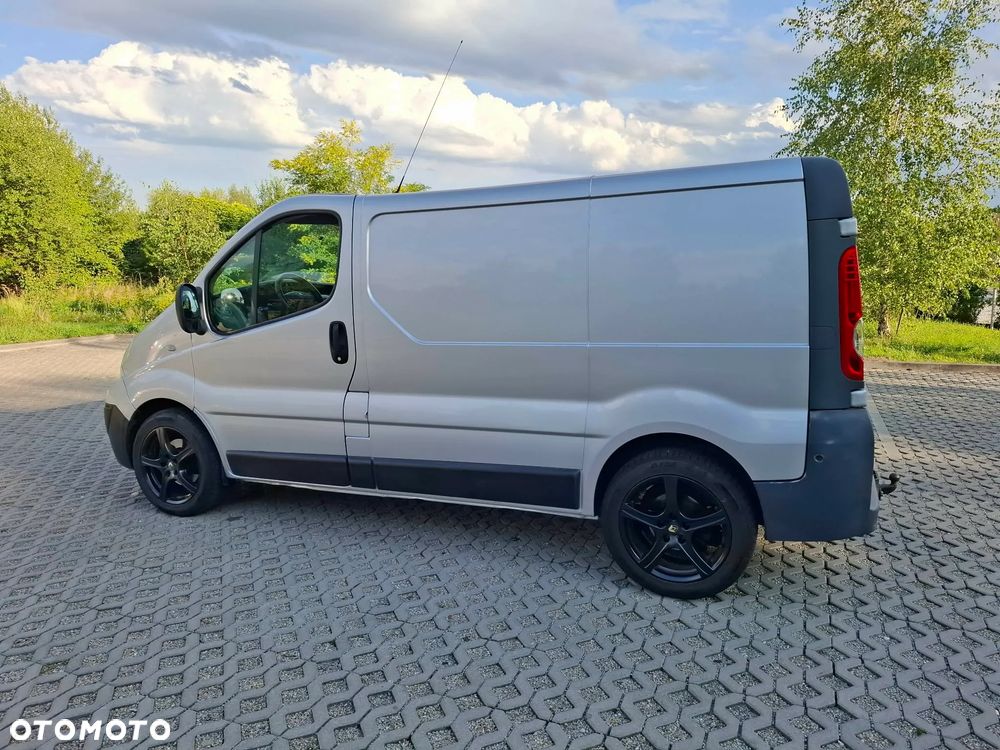 Renault Trafic - 11
