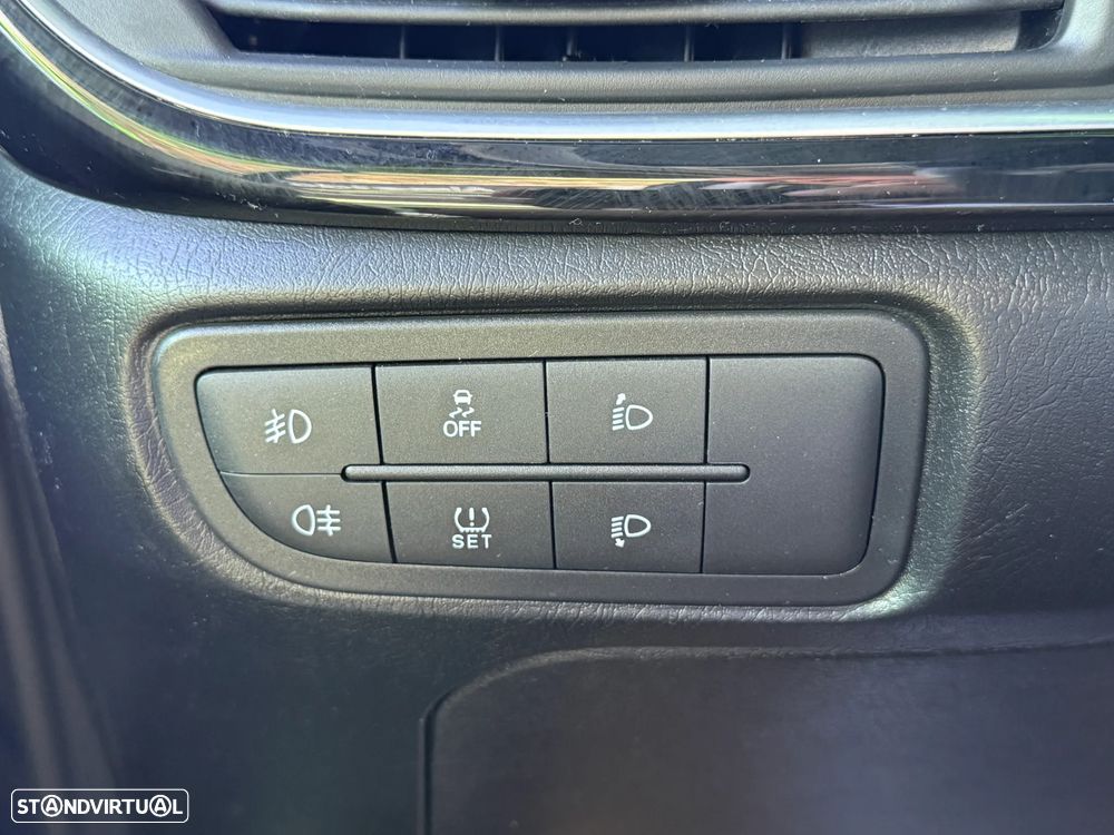 Fiat Tipo 1.3 M-Jet Lounge Tech - 25