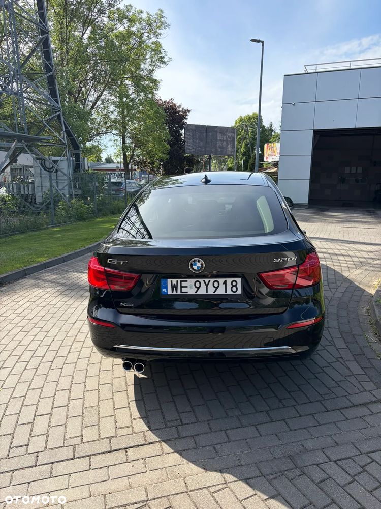 BMW 3GT 320i GPF Luxury Line - 8