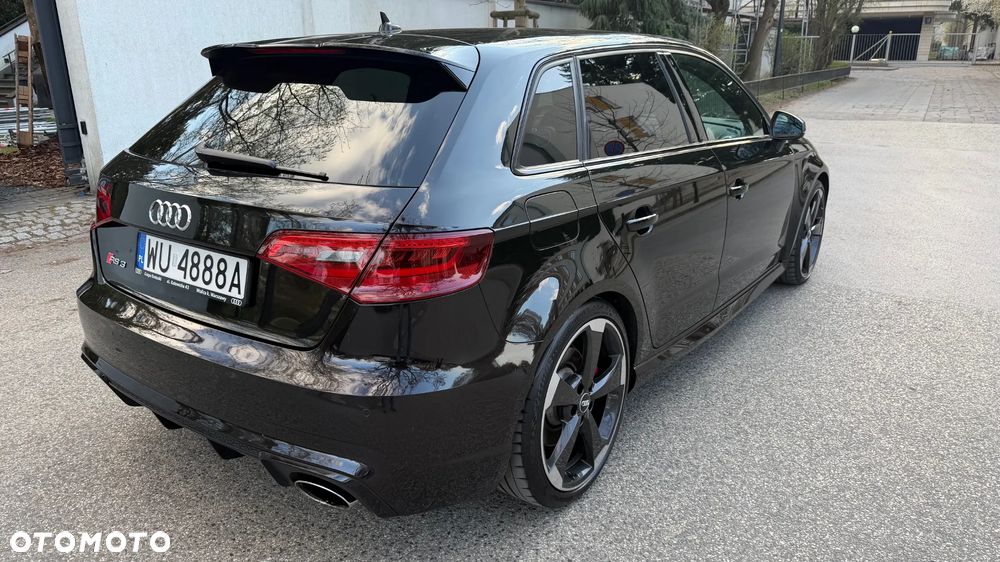 Audi RS3 Sportback Standard - 4