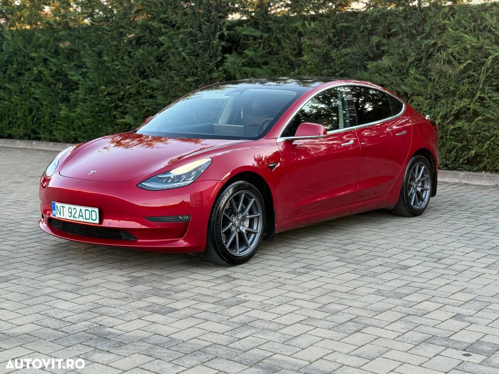 Tesla Model 3 - 2