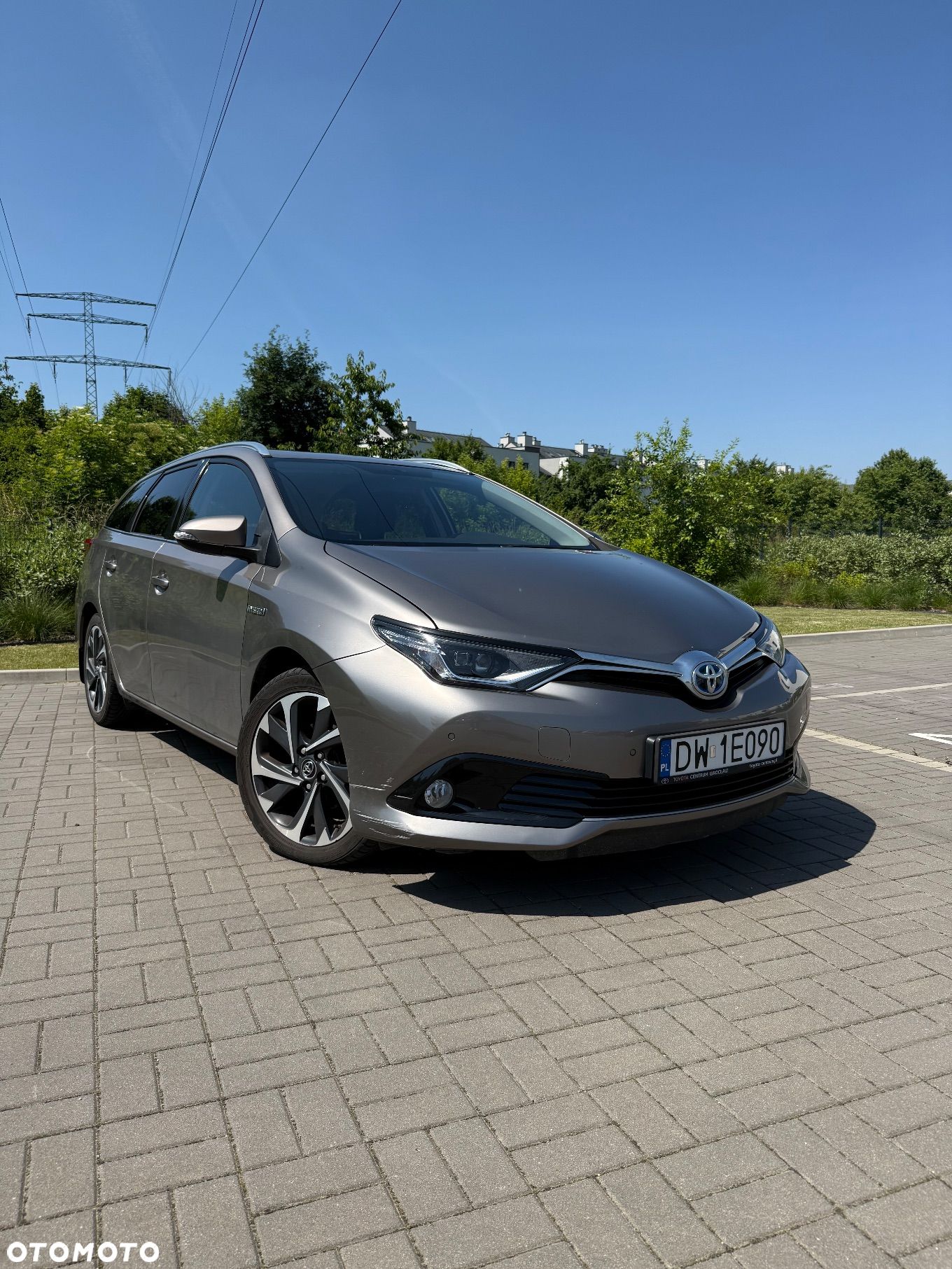 Toyota Auris Hybrid 135 Dynamic - 1
