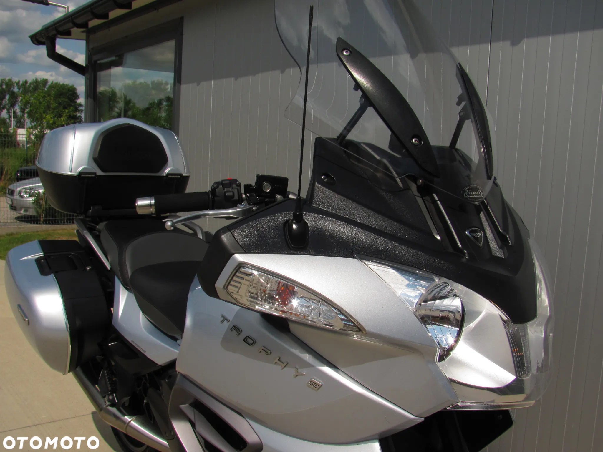 Triumph Trophy - 4