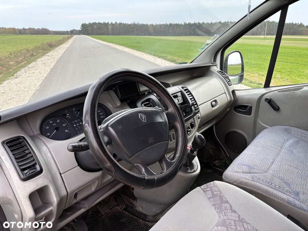 Renault Trafic - 14