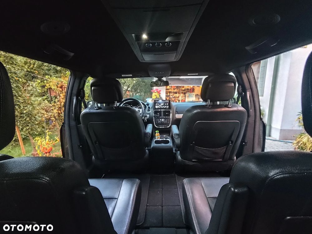 Dodge Grand Caravan 3.6 R/T - 23