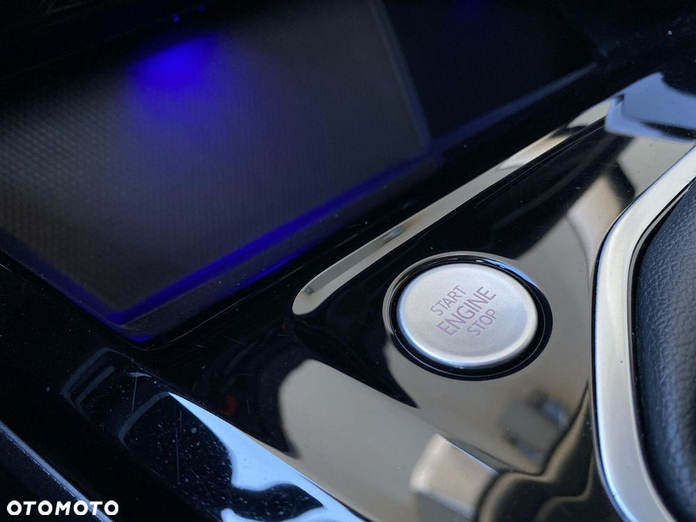 Volkswagen Golf - 20