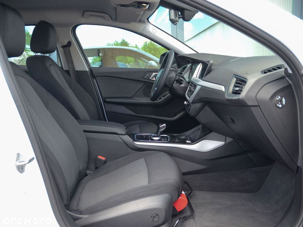 BMW Seria 1 - 25