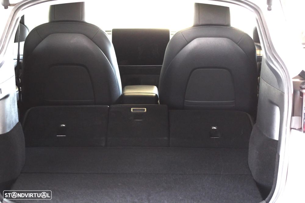 Tesla Model Y Long Range Dual Motor AWD - 24