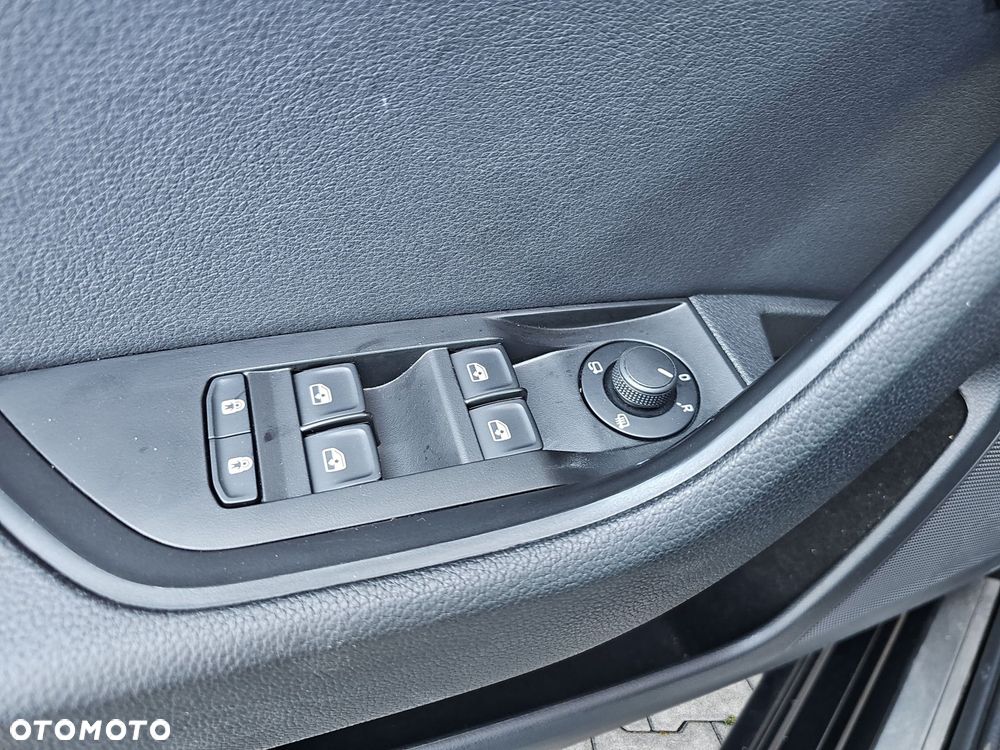 Skoda Superb 2.0 TSI Sportline DSG - 25