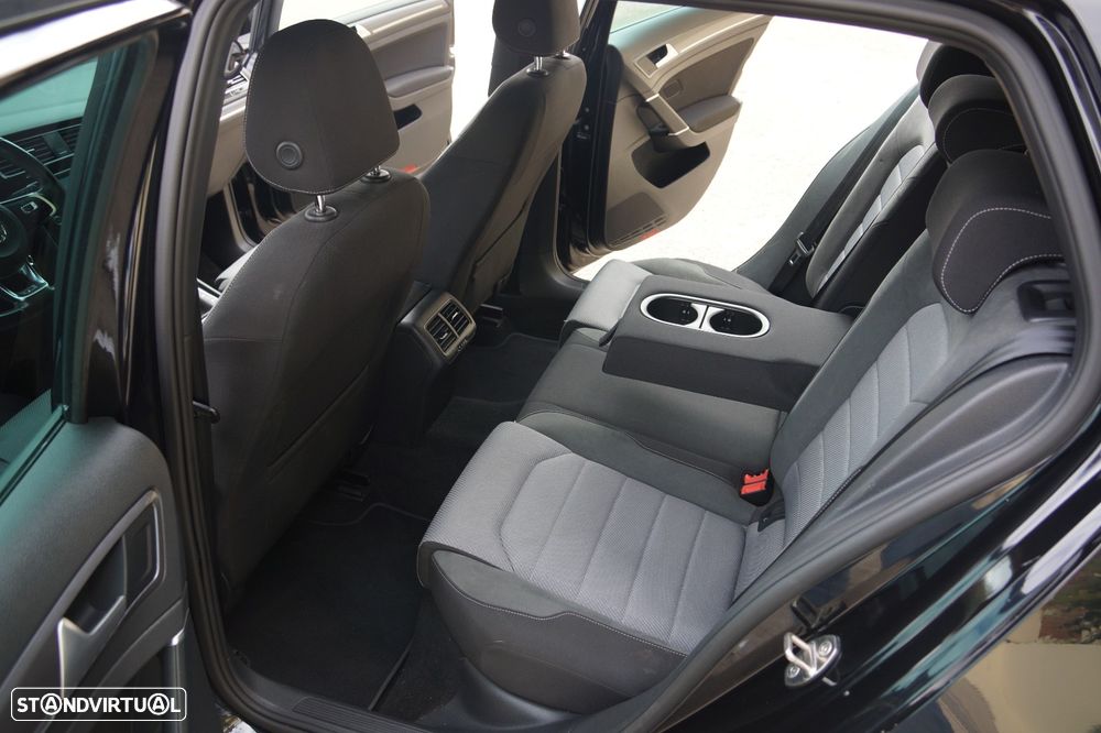 VW Golf 1.4 TSI BlueMotion Highline - 22