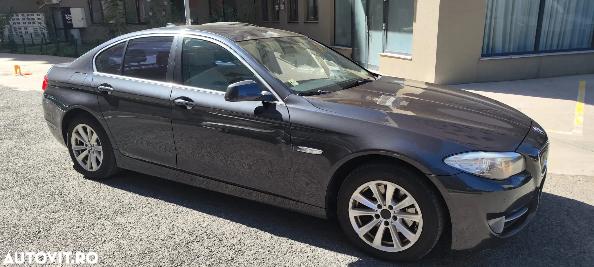 BMW Seria 5 520d Aut. - 8