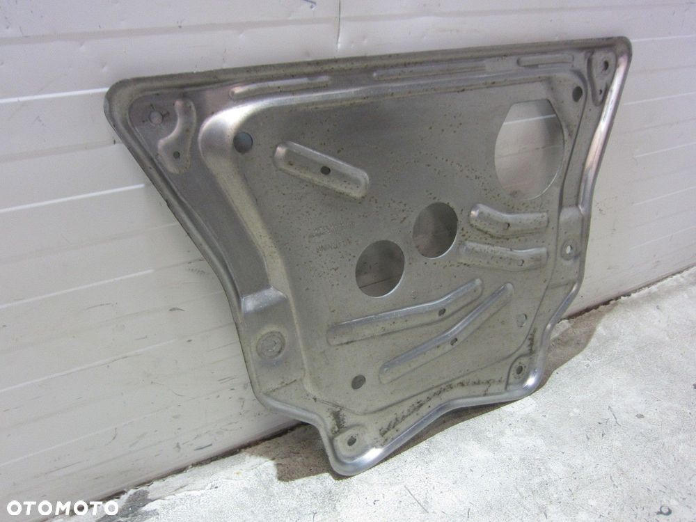 BMW X5 F15 F16 PŁYTA USZTYWNIAJĄCA OSŁONA POD SILNIK 6853815 31116853815 X - 2
