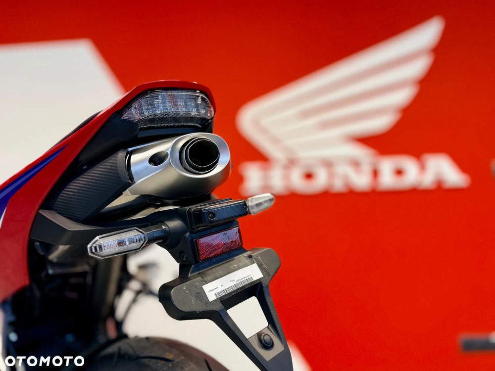 Honda CBR - 9