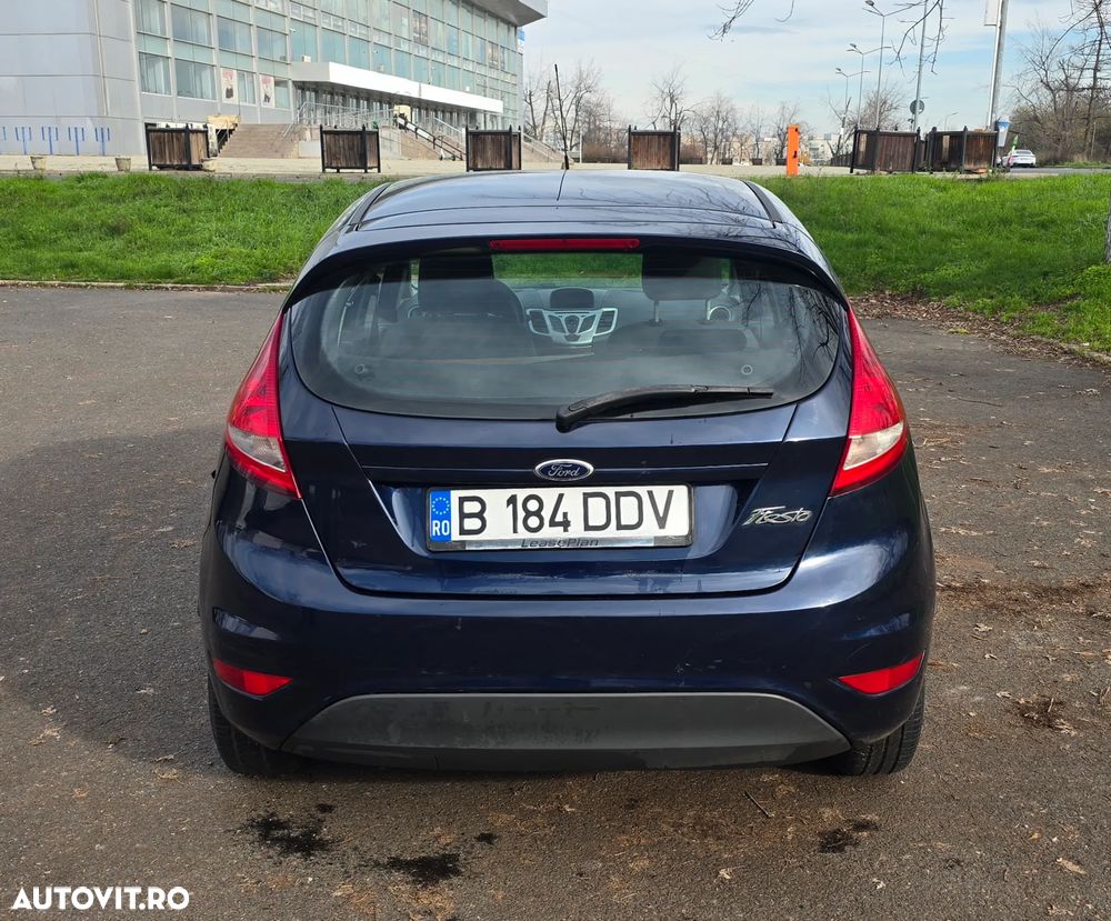 Ford Fiesta 1.4i Titanium - 3
