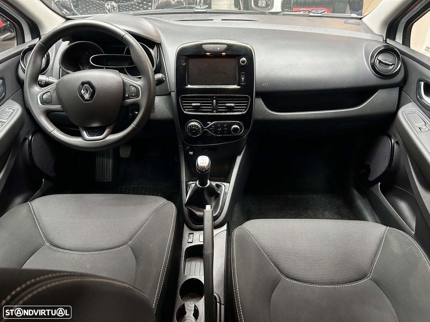 Renault Clio Sport Tourer 0.9 TCe Zen - 13