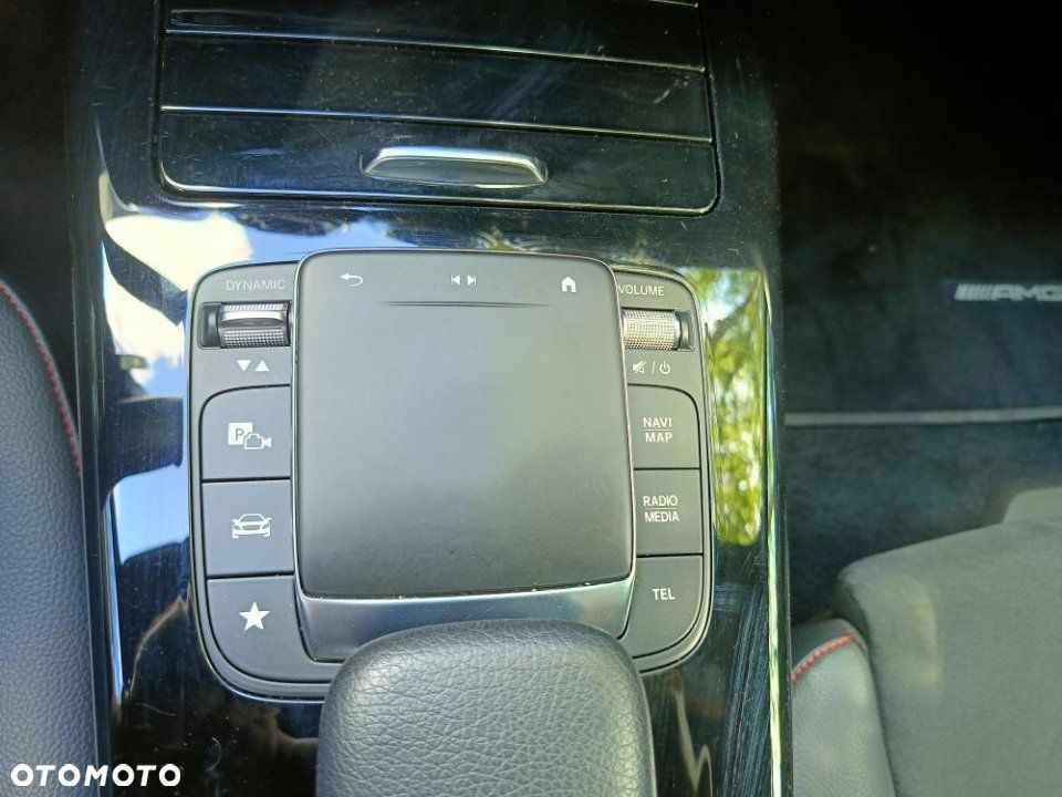 Mercedes-Benz CLA - 18