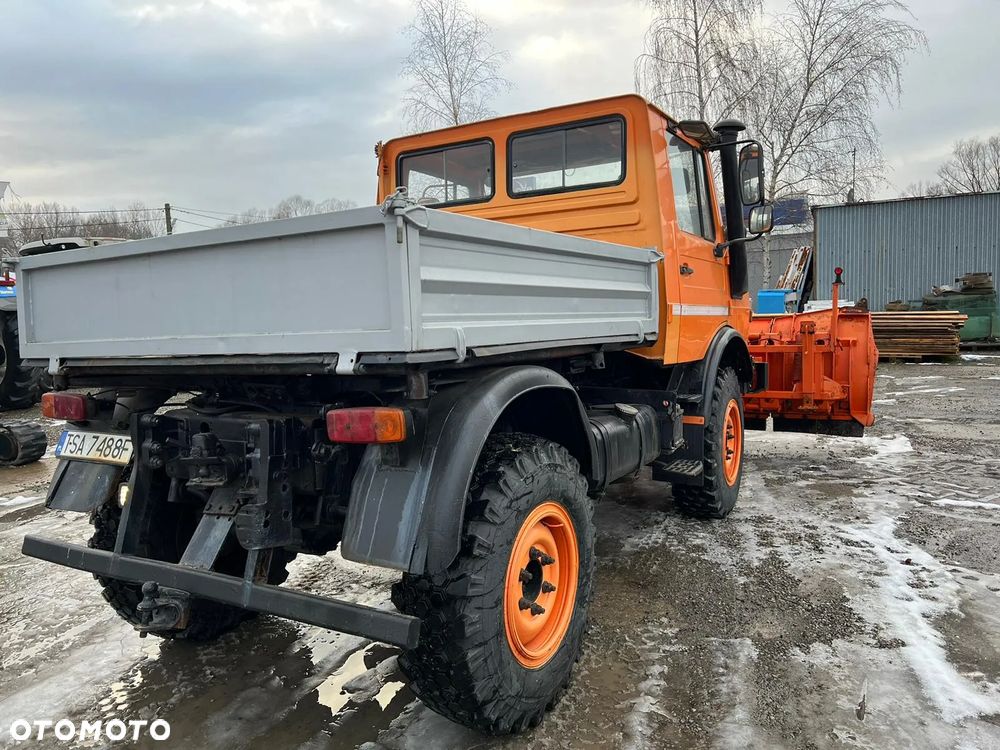 Mercedes-Benz UNIMOG 427/10 - 7