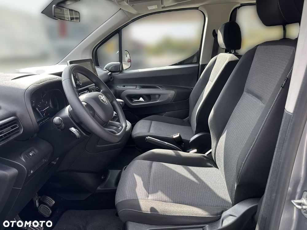 Toyota Proace City Verso 1.2 D-4T Business - 15