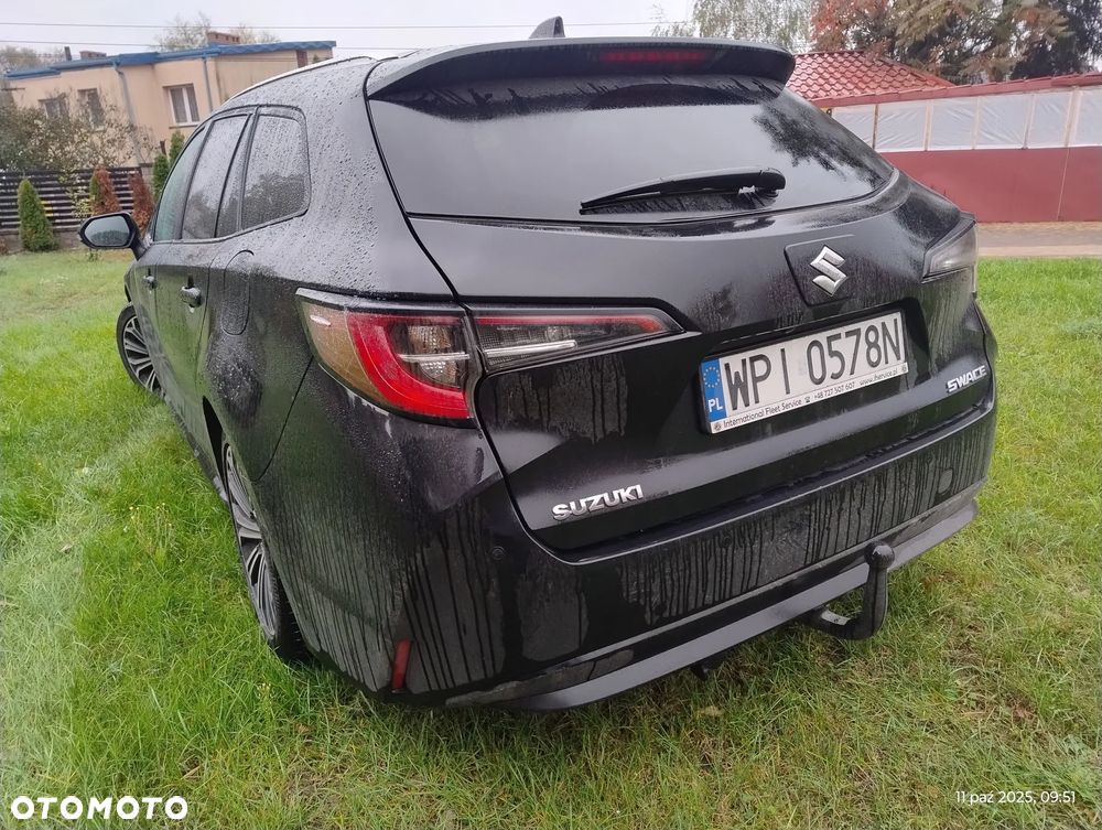 Suzuki Swace 1.8 Hybrid Premium Plus CVT - 11