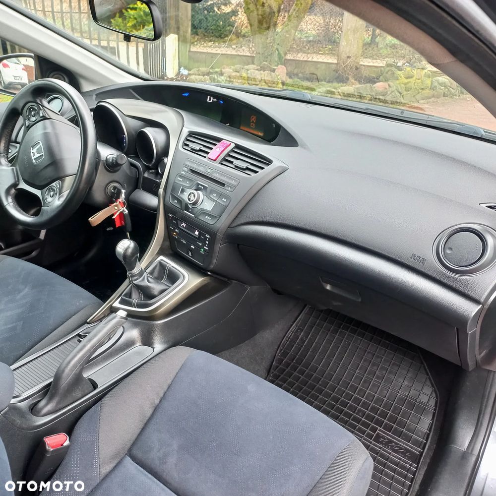 Honda Civic 1.4 i-VTEC Comfort - 17