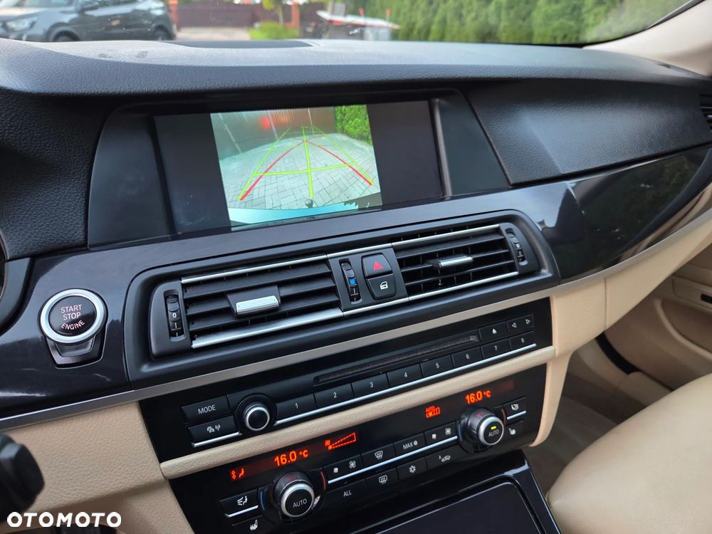 BMW Seria 5 535i Luxury Line - 16